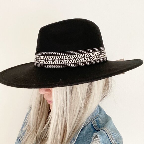 Black Wide Brim Rancher Style Hat - Picture 1 of 11